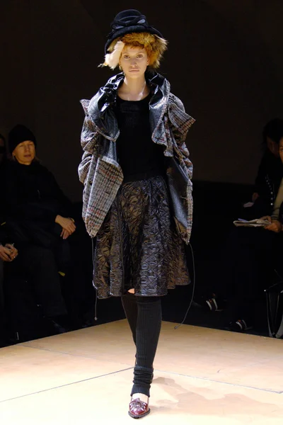 Look 12